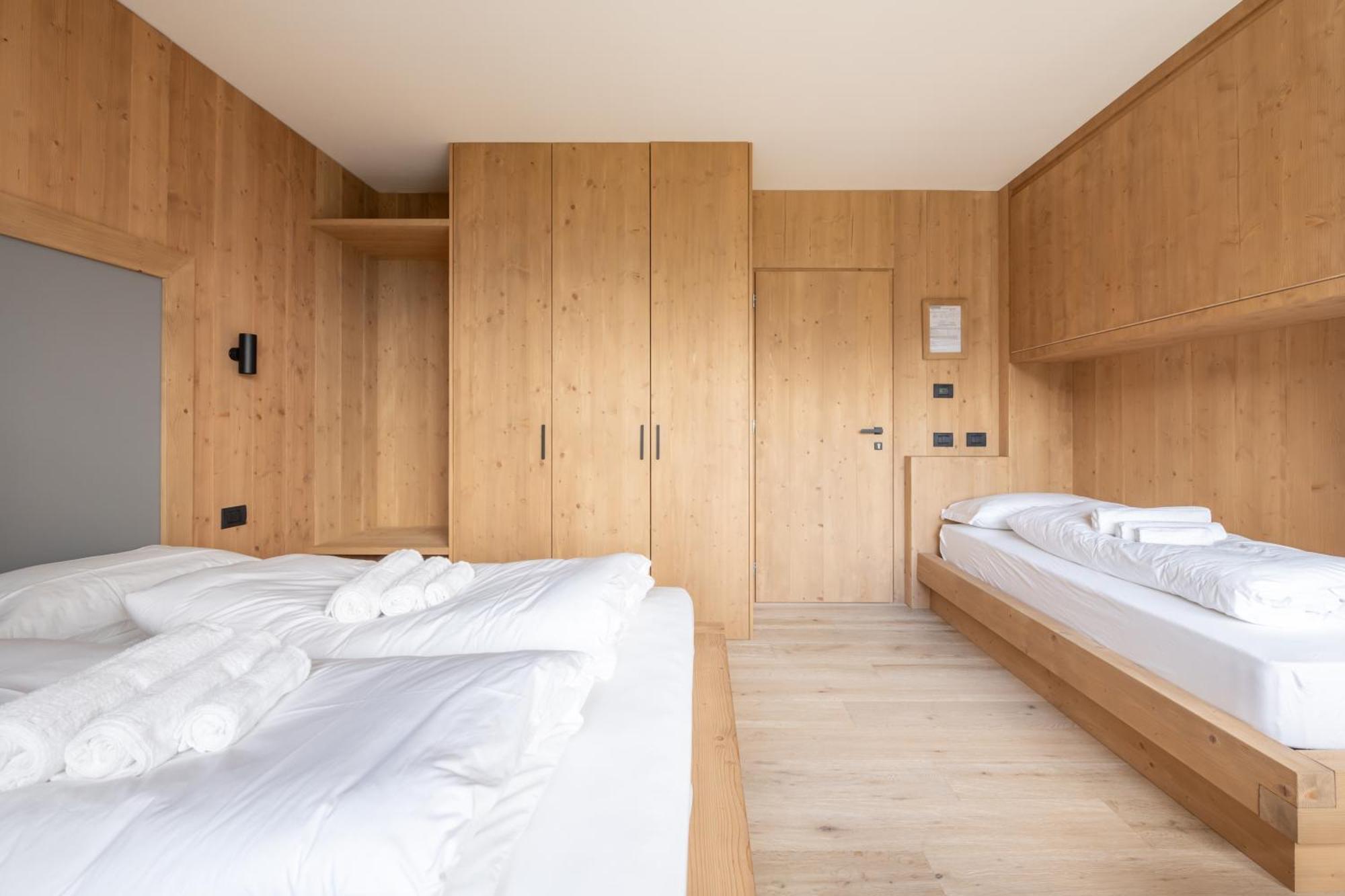 Ama Dolomiti Aparthotel Vigo di Cadore Exteriör bild