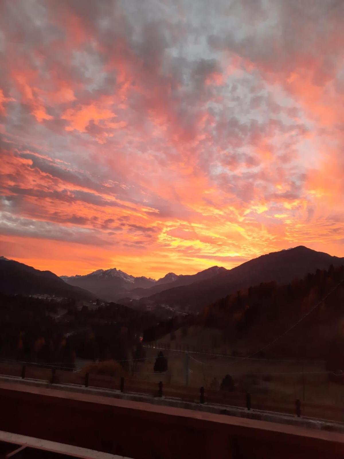 Ama Dolomiti Aparthotel Vigo di Cadore Exteriör bild
