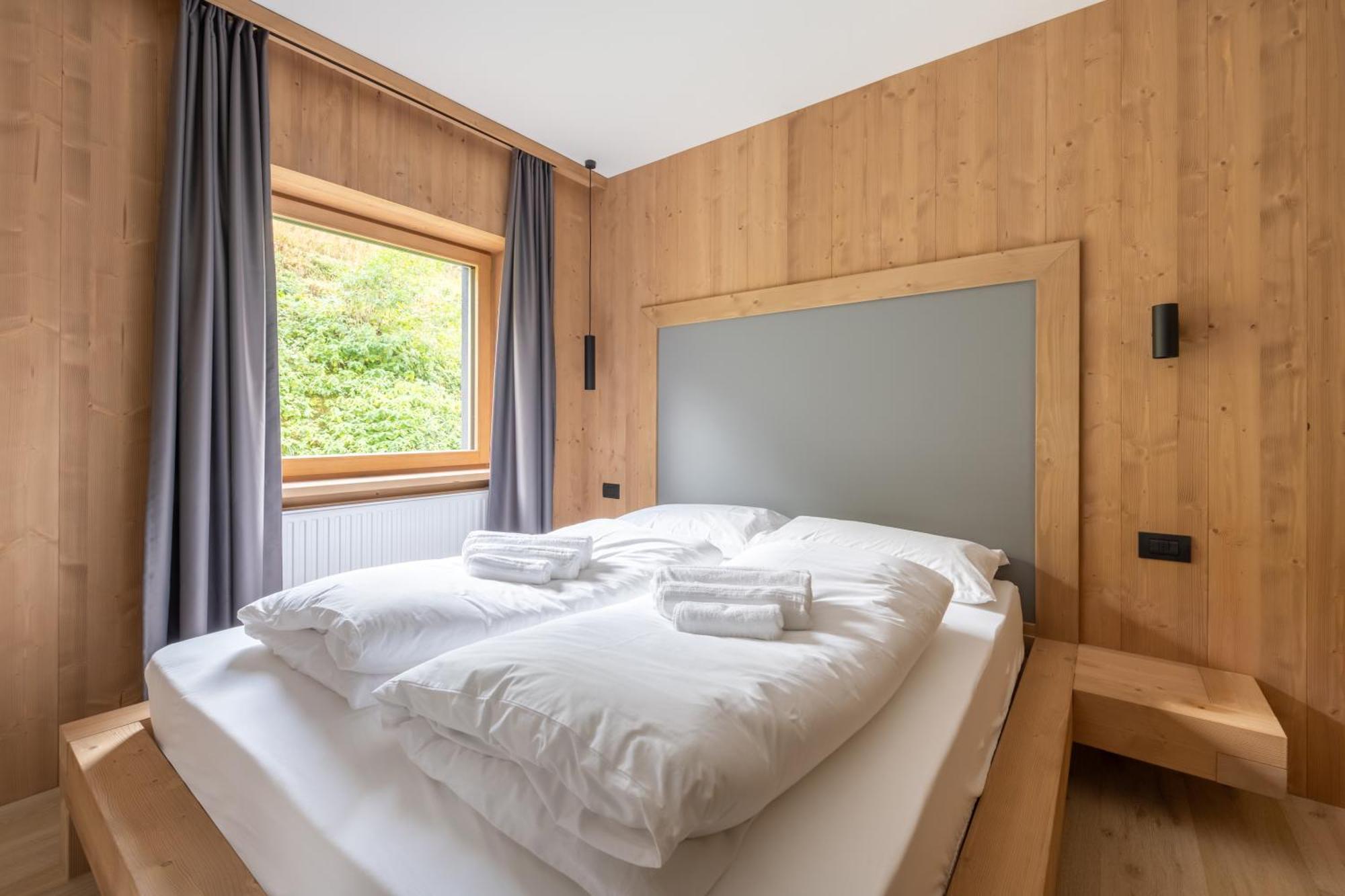 Ama Dolomiti Aparthotel Vigo di Cadore Exteriör bild