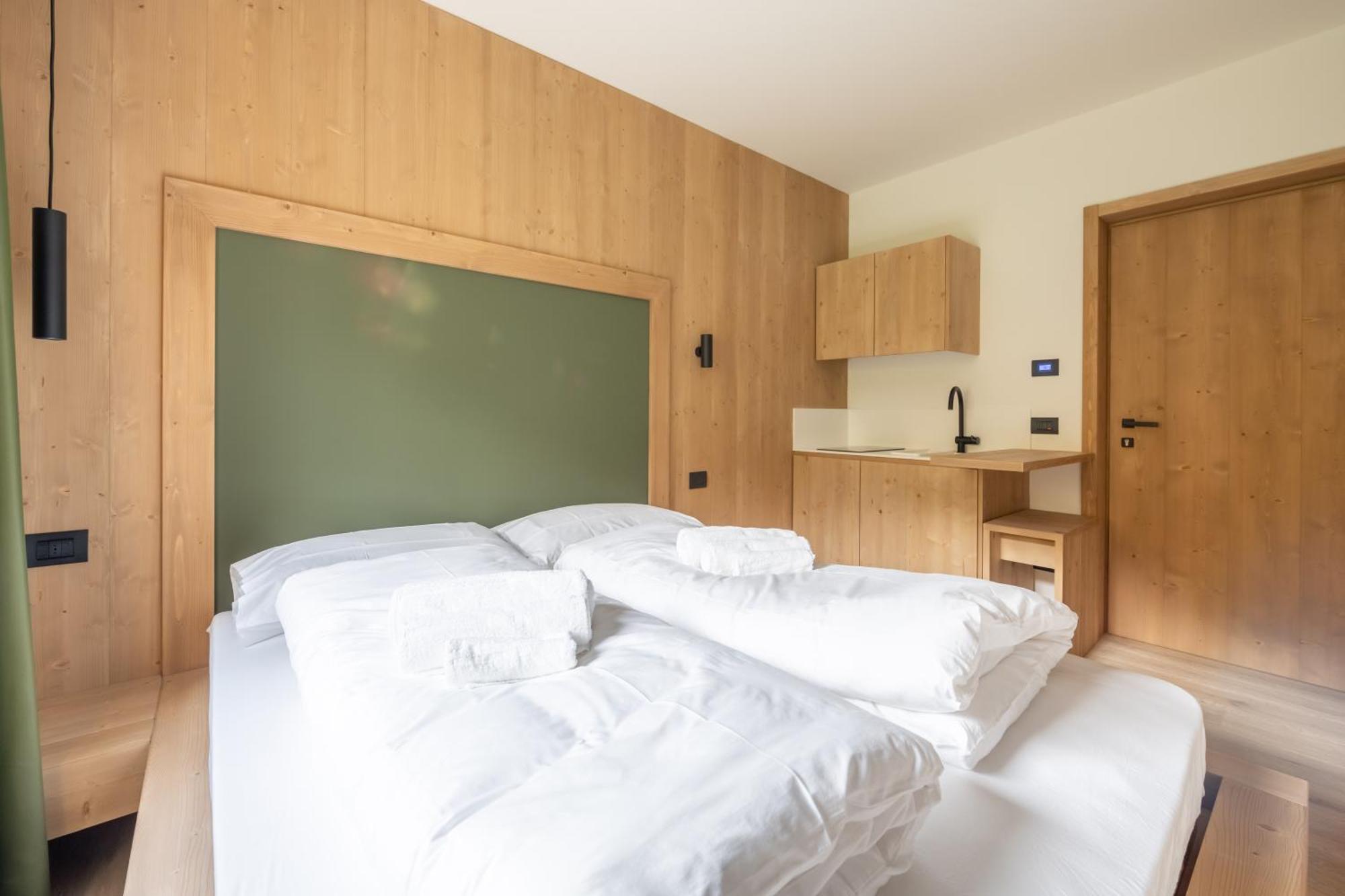 Ama Dolomiti Aparthotel Vigo di Cadore Exteriör bild